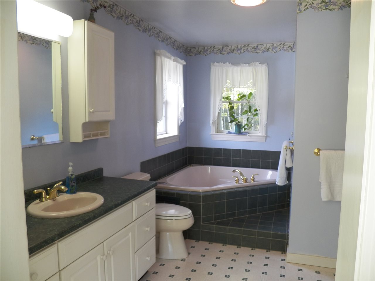 208 West Salisbury Road Salisbury, NH 03268 - Photo 15 of 40