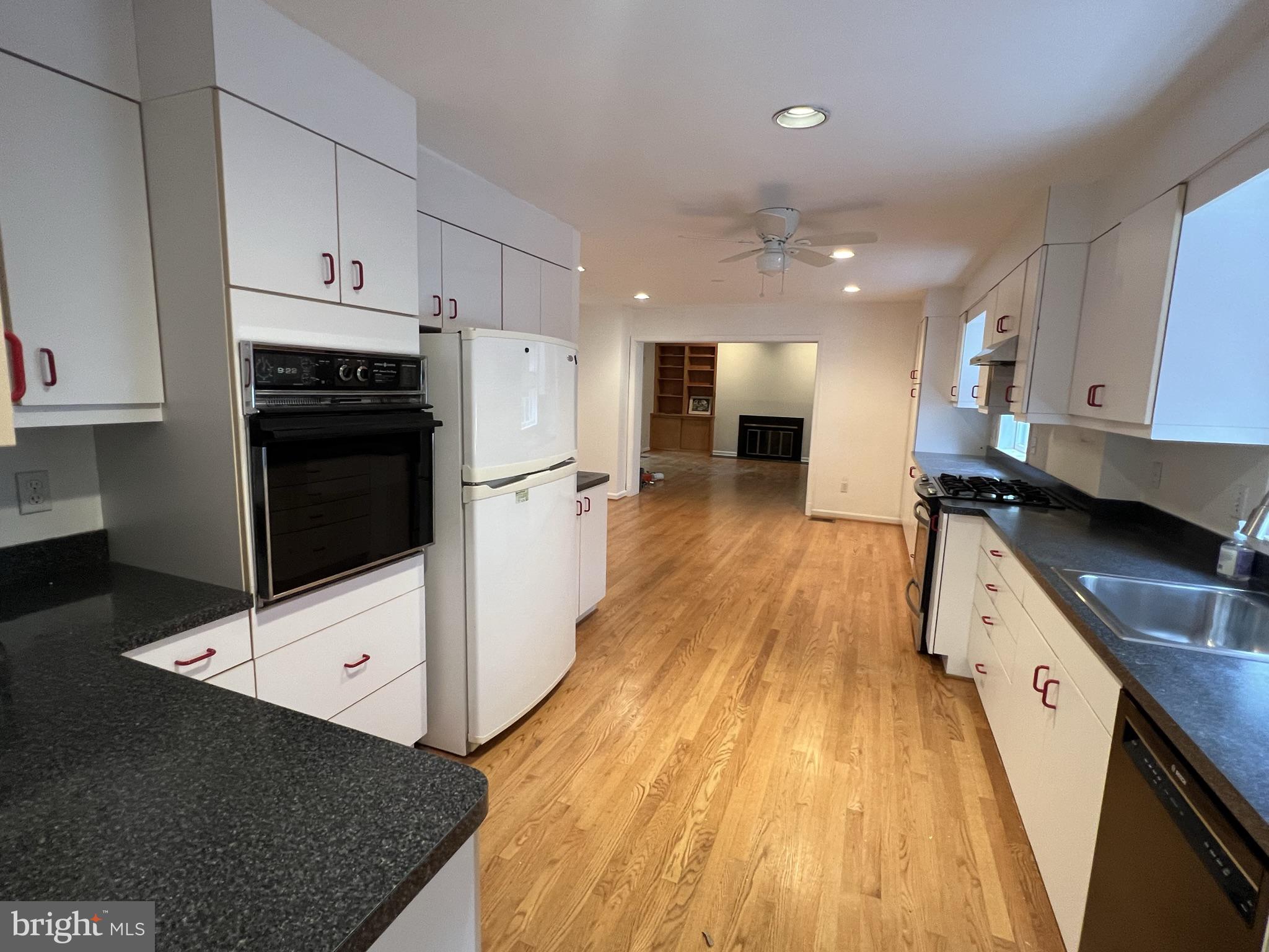 4603 Chevy Chase Boulevard Chevy Chase, MD 20815 - Photo 8 of 31