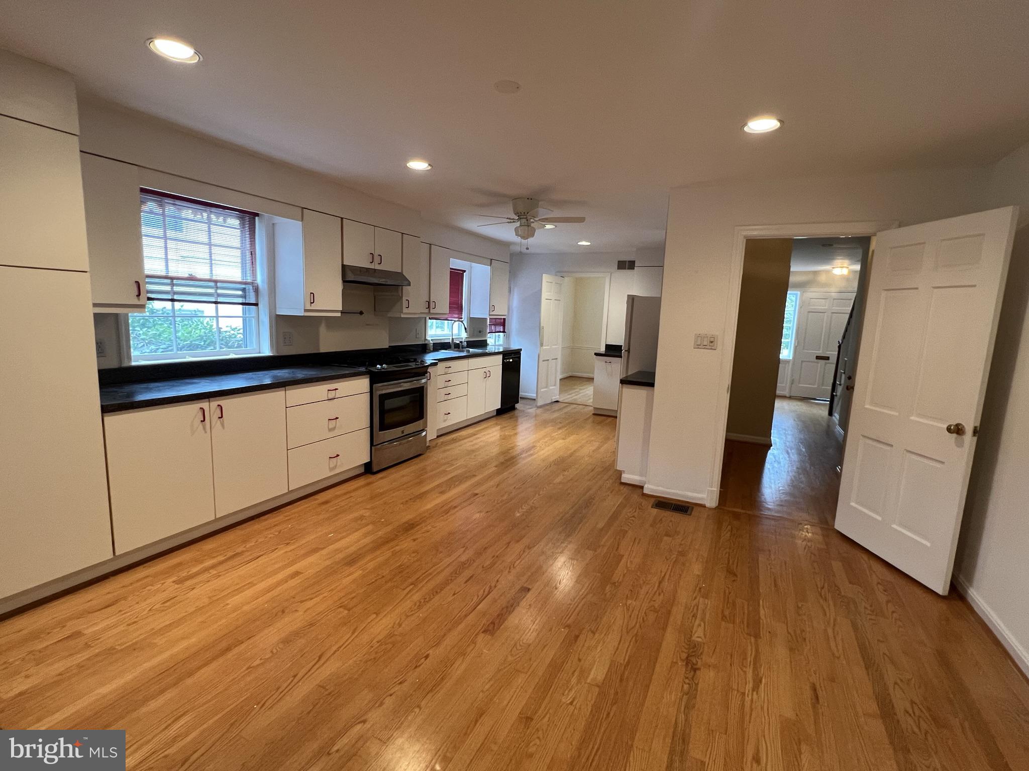 4603 Chevy Chase Boulevard Chevy Chase, MD 20815 - Photo 9 of 31