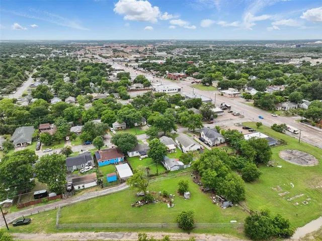 $175,000 | 3120 5th Avenue, Fort Worth, TX 76110