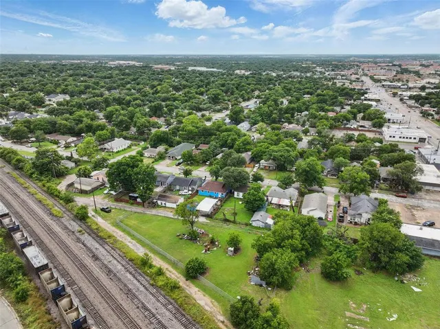 $175,000 | 3120 5th Avenue, Fort Worth, TX 76110