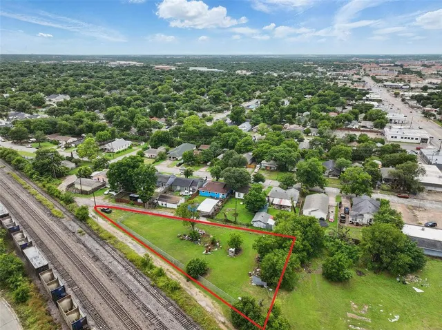 $175,000 | 3120 5th Avenue, Fort Worth, TX 76110