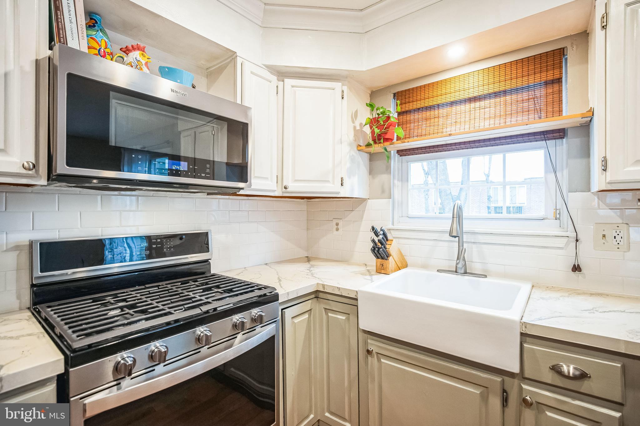 7923 Ridge Avenue, Unit 10 Philadelphia, PA 19128 - Photo 14 of 28 Kitchen