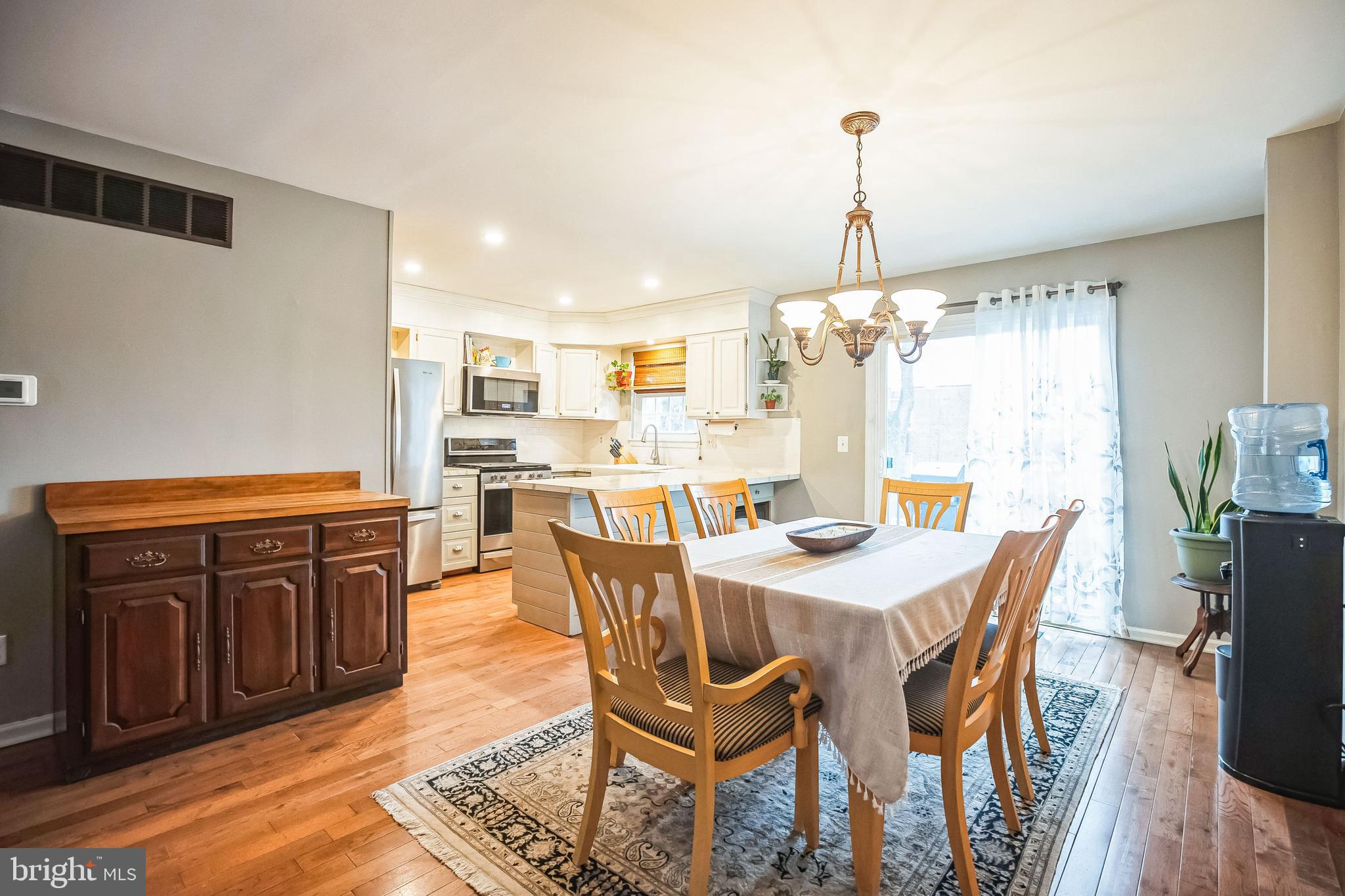 7923 Ridge Avenue, Unit 10 Philadelphia, PA 19128 - Photo 8 of 28 Dining Room