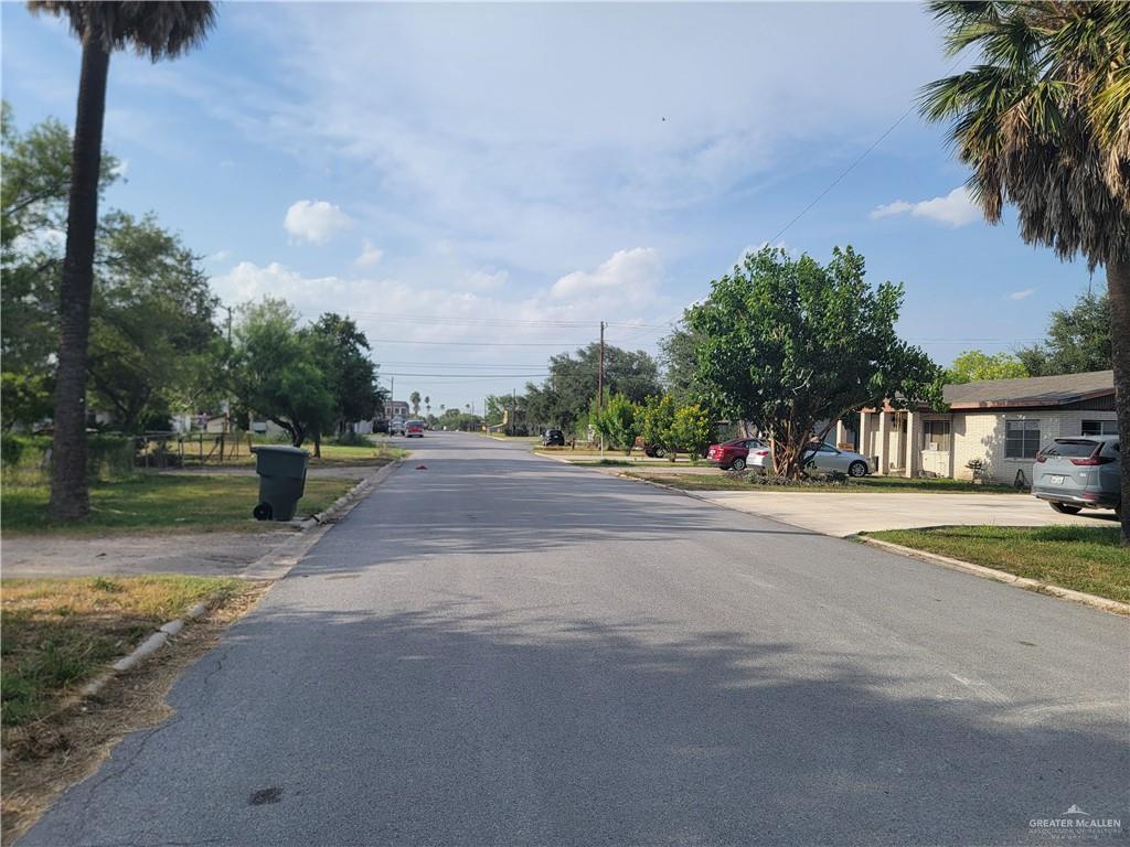 107 South Hill Street Edcouch, TX 78538 - Photo 2 of 2 a view of street with houses