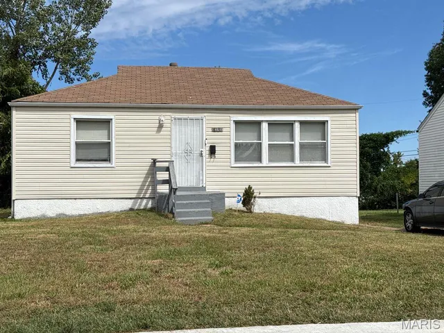 $98,000 | 8235 Zoe Drive, Berkeley, MO 63134