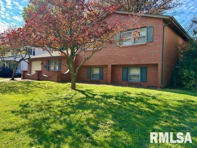 2301 Haverford Road Springfield, IL 62704 - Photo 3 of 25