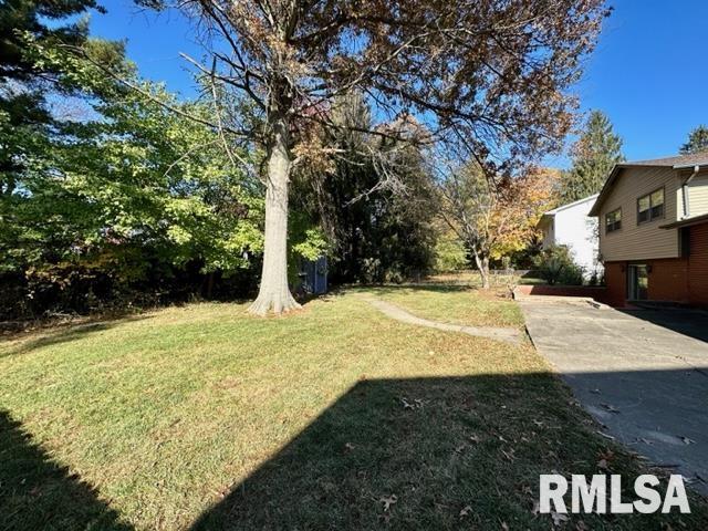 2301 Haverford Road Springfield, IL 62704 - Photo 5 of 25