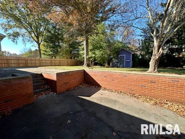 2301 Haverford Road Springfield, IL 62704 - Photo 7 of 25