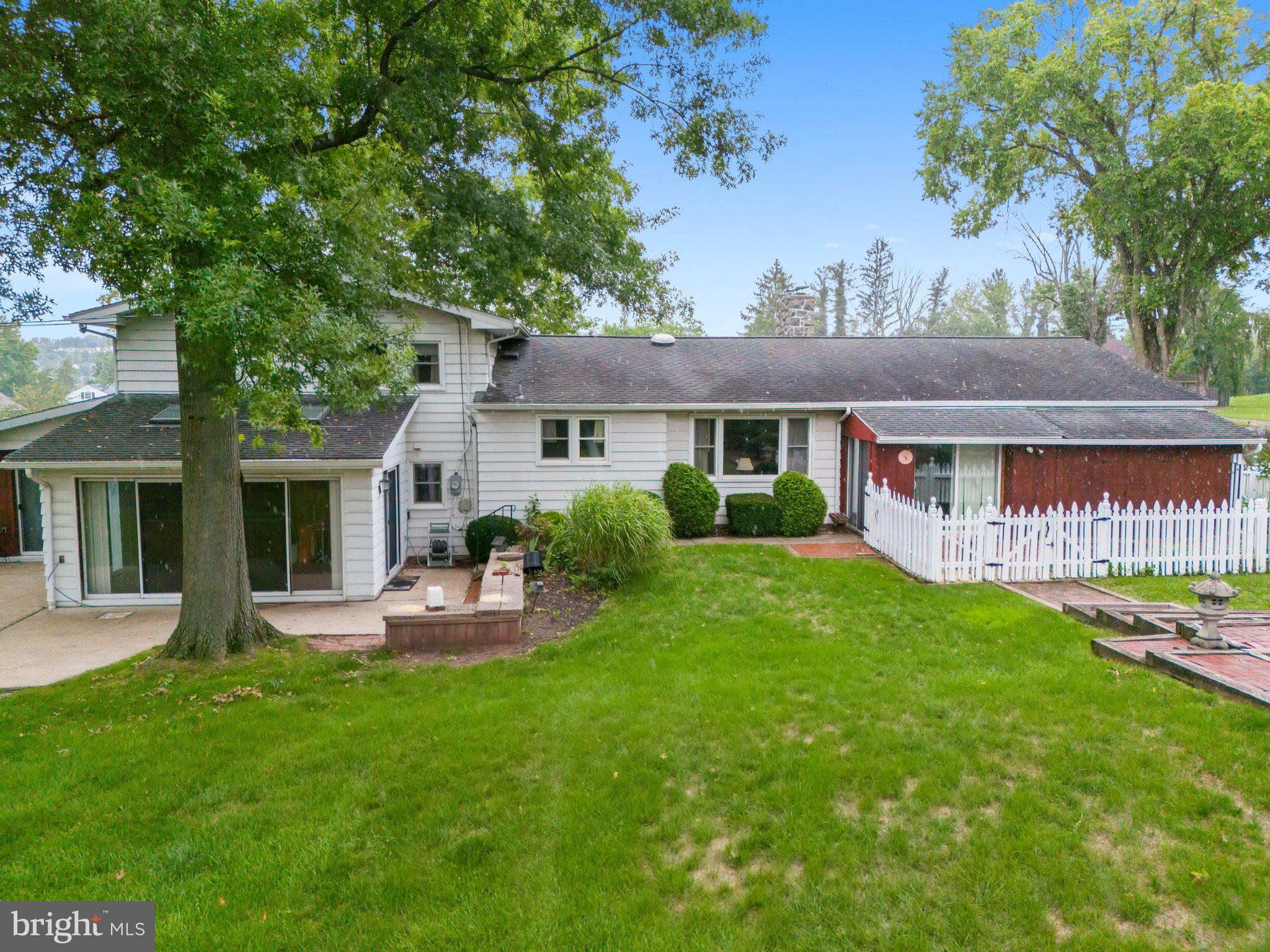 916 Kenny Road Pottstown, PA 19464 - Photo 8 of 42 Gallery Image 8