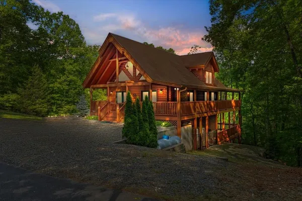 $649,800 | 273 Ridgewood Drive, Murphy, NC 28906