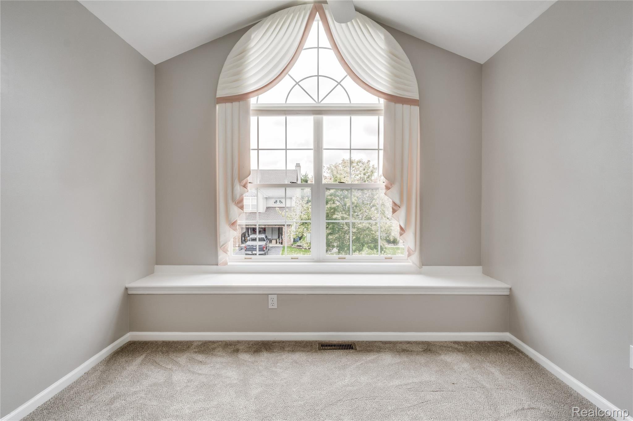 16304 Quail Ridge Court Fenton, MI 48430 - Photo 22 of 30 Interiors (37 of 43).jpg