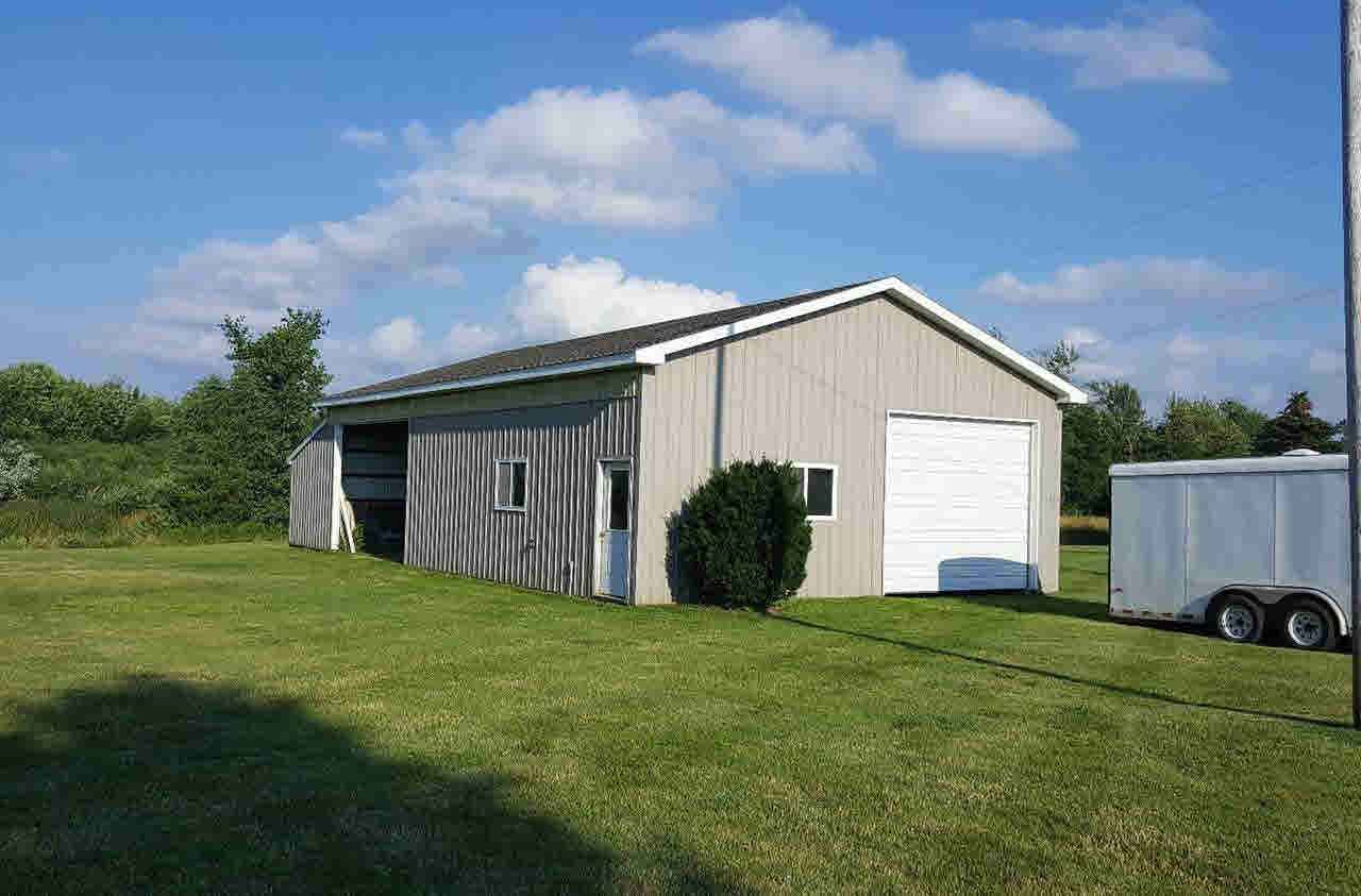 15393 Bird Road Linden, MI 48451 - Photo 25 of 26 21320412-24.JPG