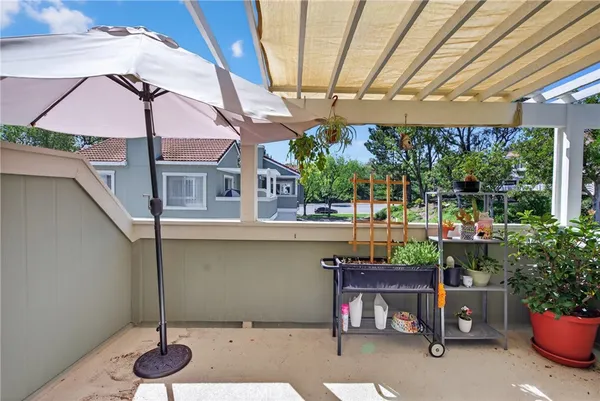 $525,000 | 530 Golden Springs Drive, Unit F, Diamond Bar, CA 91765