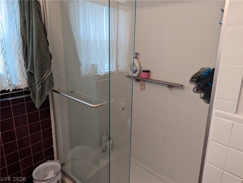 561 Main Street Caliente, NV 89008 - Photo 20 of 32 Full bathroom with a stall shower