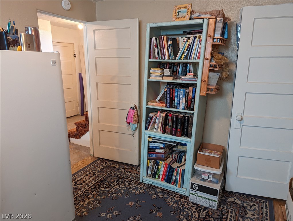 561 Main Street Caliente, NV 89008 - Photo 23 of 32 View of hall