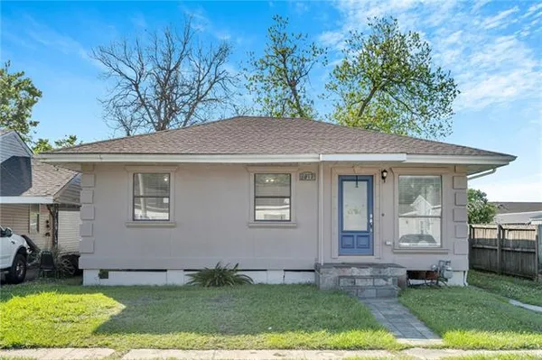 $225,000 | 1012 Center Street, Arabi, LA 70032