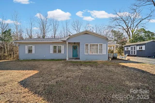 $299,999 | 7670 Highway 73, Mount Pleasant, NC 28124