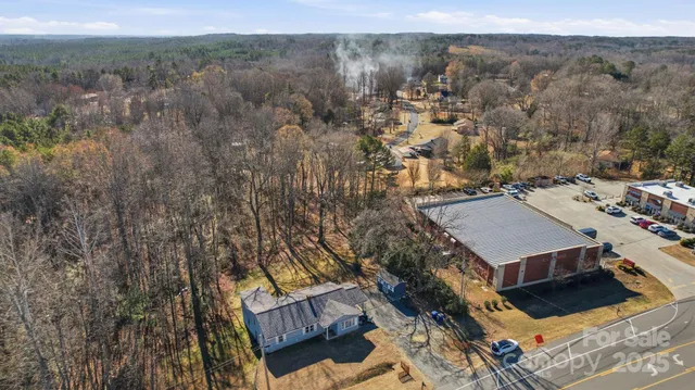 $299,999 | 7670 Highway 73, Mount Pleasant, NC 28124