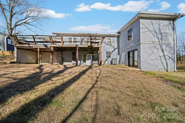 $299,999 | 7670 Highway 73, Mount Pleasant, NC 28124