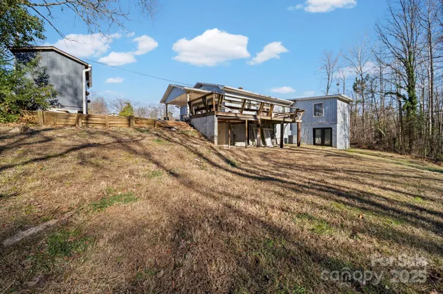 $299,999 | 7670 Highway 73, Mount Pleasant, NC 28124