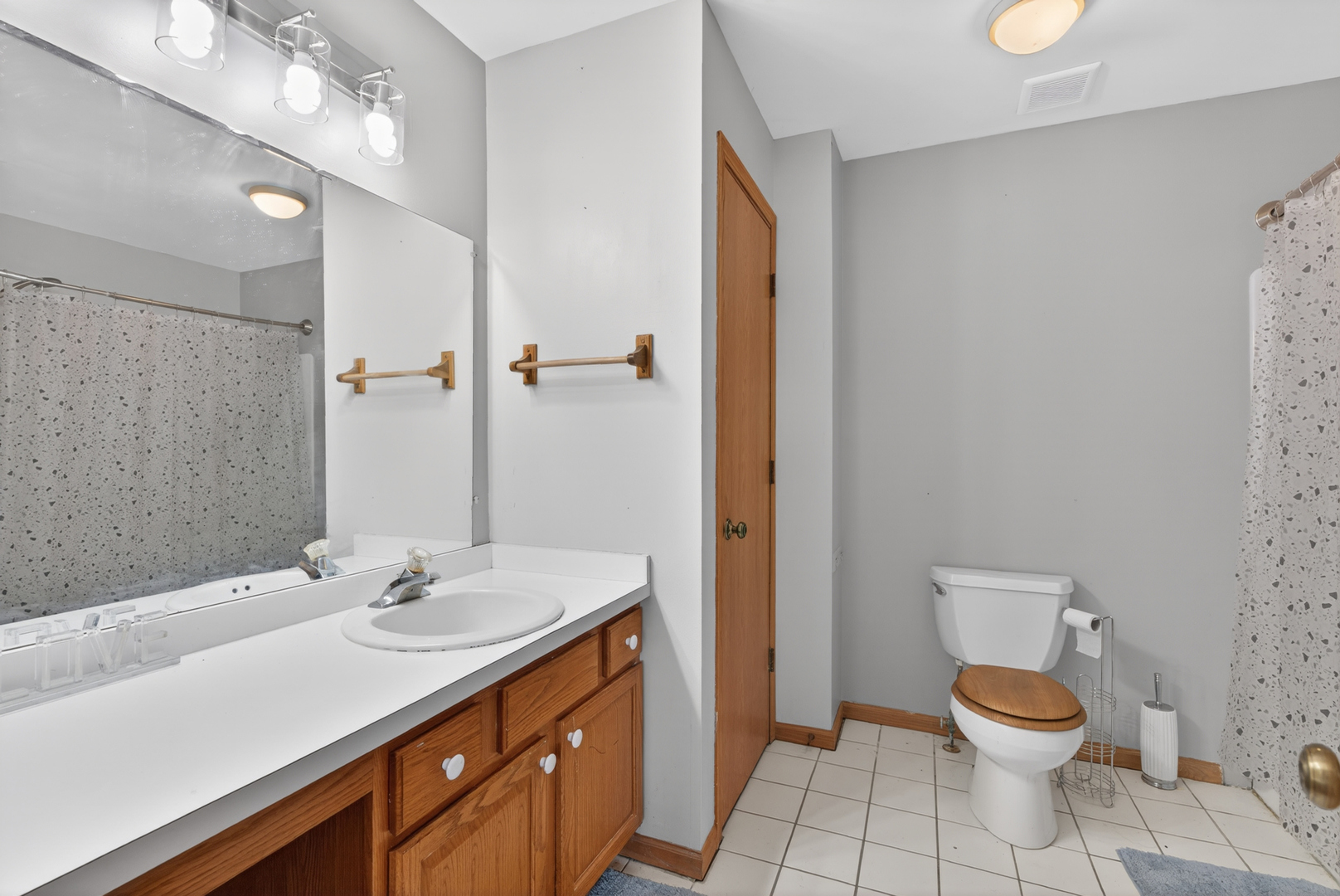24556 Independence Boulevard Crete, IL 60417 - Photo 15 of 33