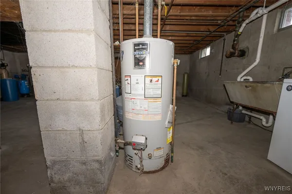 $749,900 | 13050 Big Tree Road, Wales, NY 14037