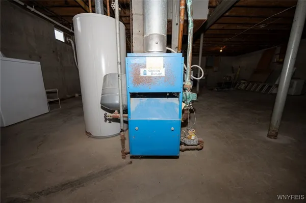 $749,900 | 13050 Big Tree Road, Wales, NY 14037