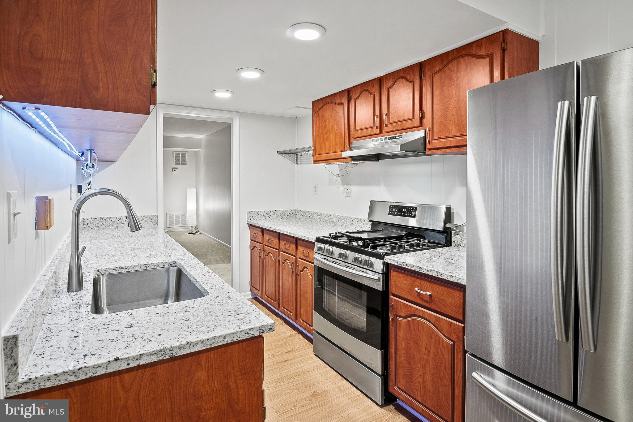 5232 West Running Brook Road, Unit 101 Columbia, MD 21044 - Photo 12 of 39 Kitchen (alt view)