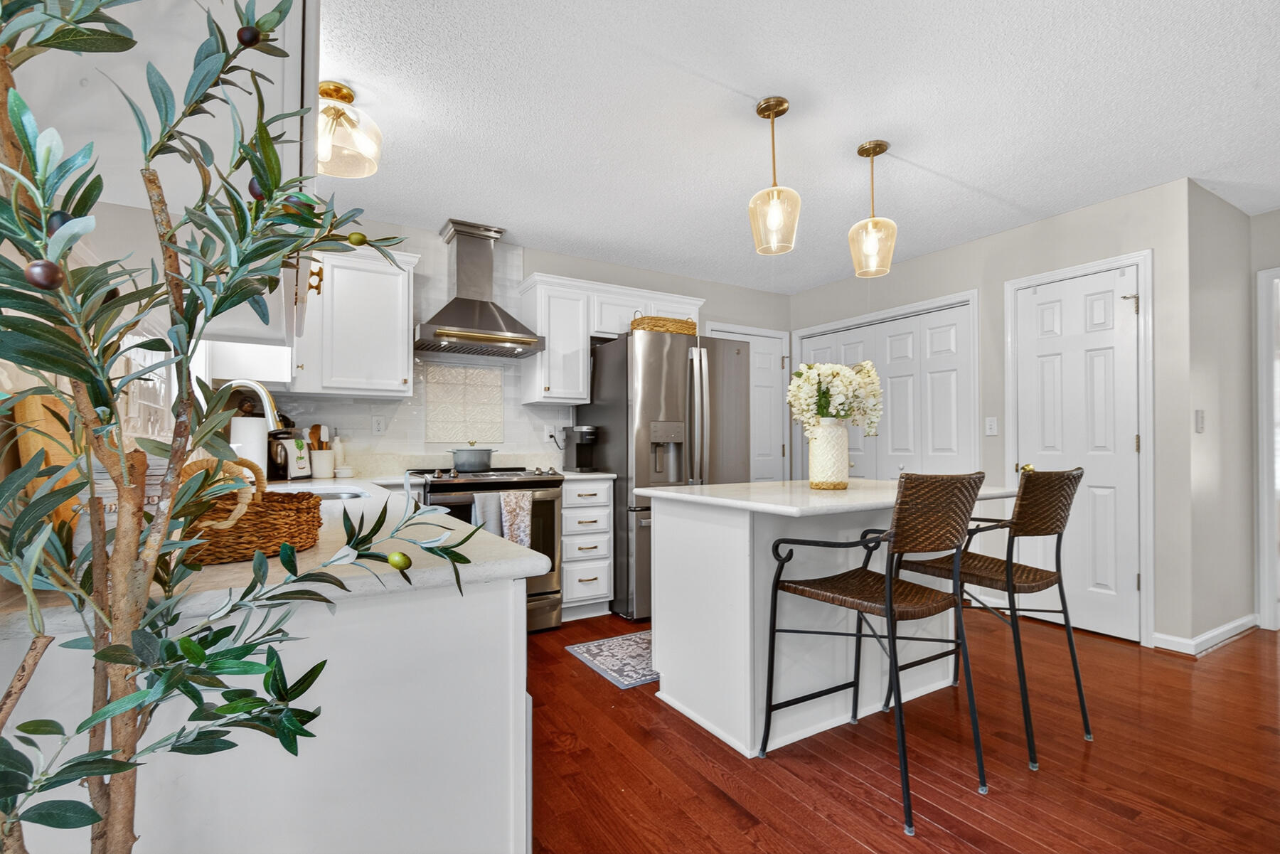 28 Santee Lakes Court Elloree, SC 29047 - Photo 23 of 68 kitchen view 3