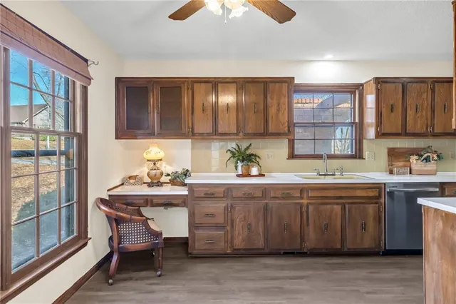 $375,000 | 1007 Wyckwood Drive, Liberty, MO 64068