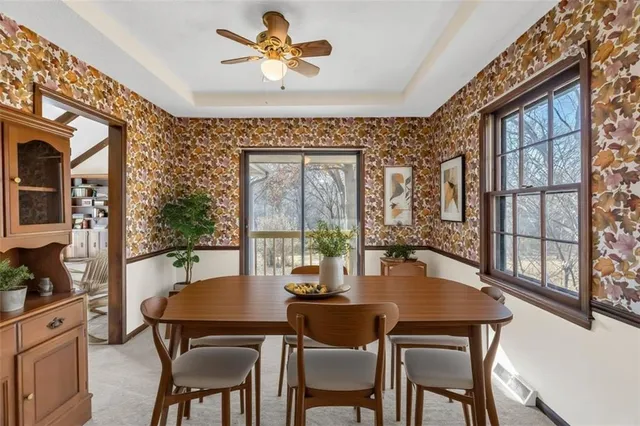 $375,000 | 1007 Wyckwood Drive, Liberty, MO 64068