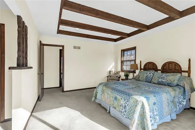 $375,000 | 1007 Wyckwood Drive, Liberty, MO 64068