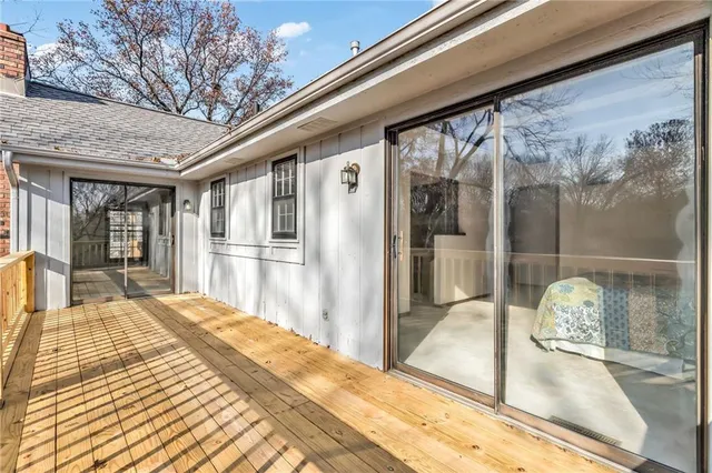 $375,000 | 1007 Wyckwood Drive, Liberty, MO 64068