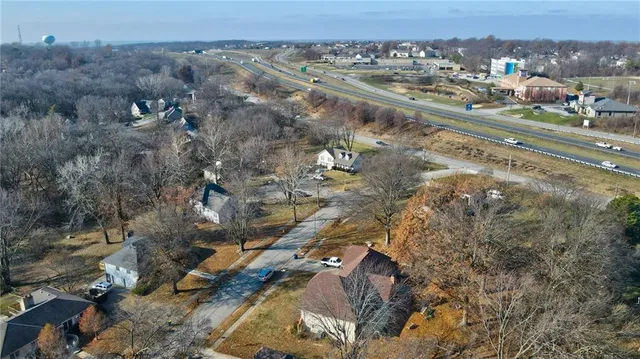 $375,000 | 1007 Wyckwood Drive, Liberty, MO 64068