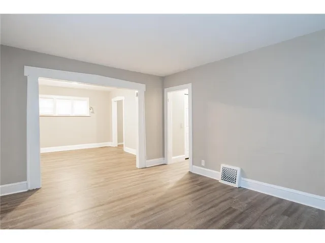 $2,399 | 3547 North Girard Avenue, Minneapolis, MN 55412