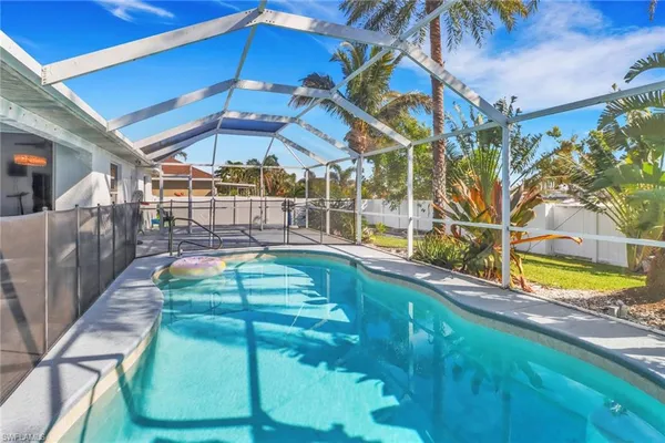 $3,200 | 2026 Southwest 31st Terrace, Cape Coral, FL 33914