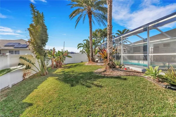 $3,200 | 2026 Southwest 31st Terrace, Cape Coral, FL 33914