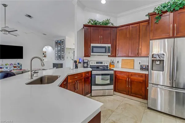 $3,200 | 2026 Southwest 31st Terrace, Cape Coral, FL 33914
