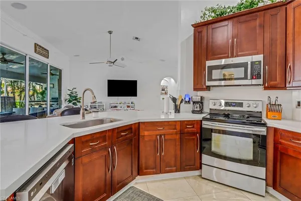 $3,200 | 2026 Southwest 31st Terrace, Cape Coral, FL 33914