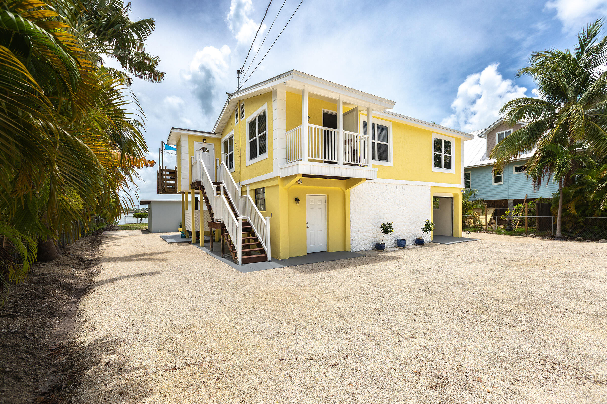 56 Bay Drive Front Yard