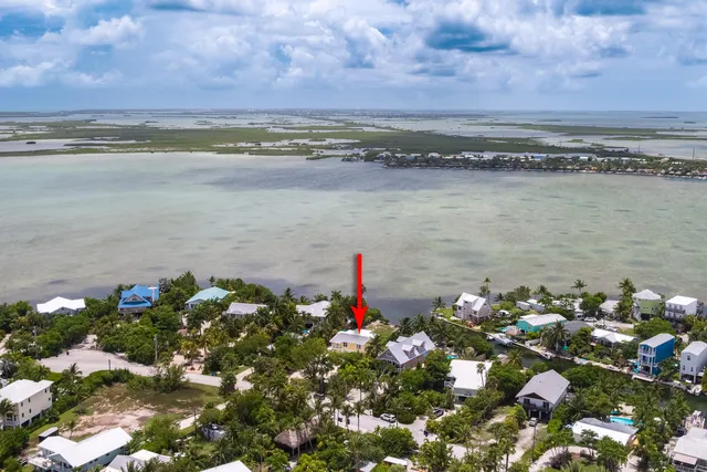 $1,295,000 | 56 Bay Drive, Key West, FL 33040