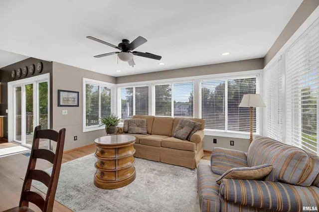 $669,000 | 2919 East 44th Court, Davenport, IA 52807