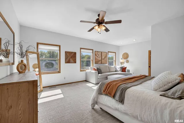 $669,000 | 2919 East 44th Court, Davenport, IA 52807