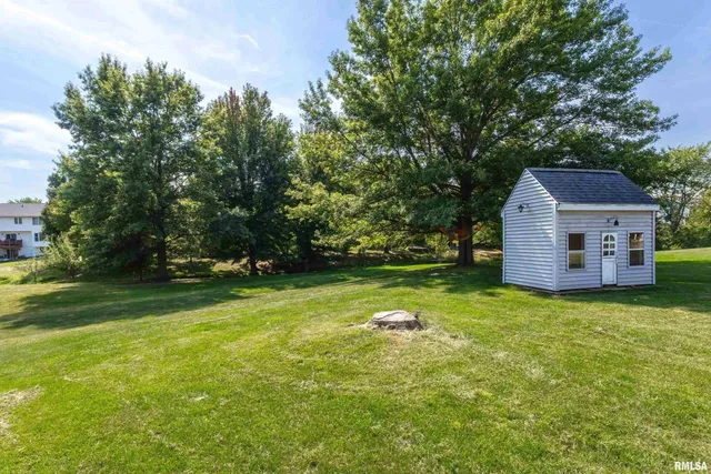 $669,000 | 2919 East 44th Court, Davenport, IA 52807