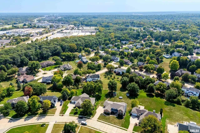 $669,000 | 2919 East 44th Court, Davenport, IA 52807