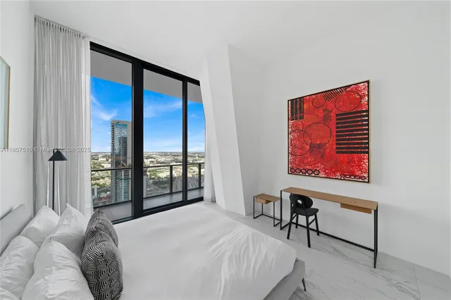 $7,495,000 | 1000 Biscayne Boulevard, Unit LPH 4901, Miami, FL 33132