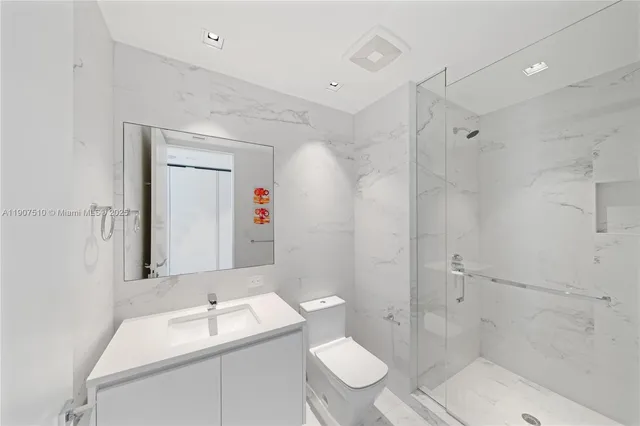 $7,495,000 | 1000 Biscayne Boulevard, Unit LPH 4901, Miami, FL 33132