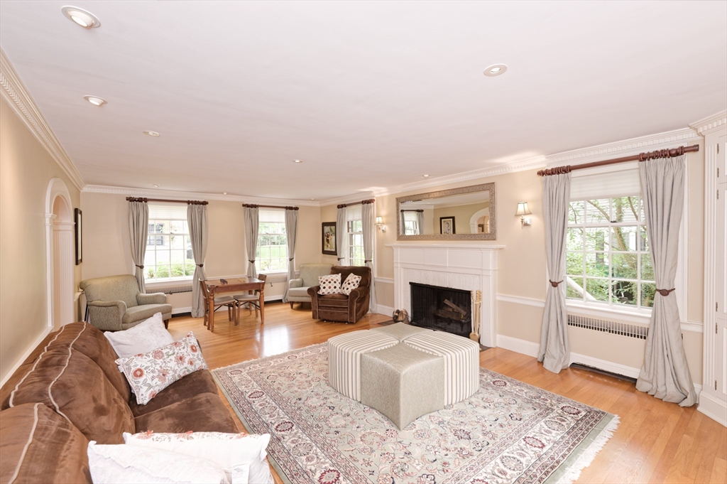 133 Arnold Road Newton, MA 02459 - Photo 3 of 42