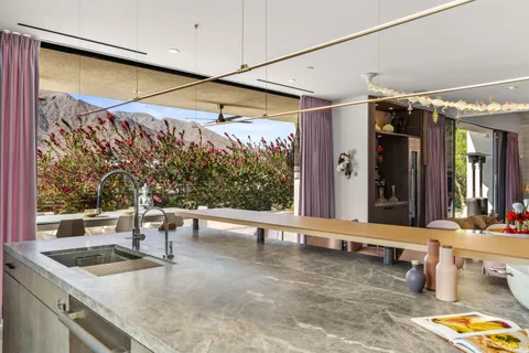 $3,100,000 | 427 North Avenida Caballeros, Palm Springs, CA 92262